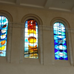 Création de vitraux d’Arcabas