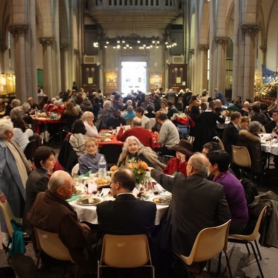 Repas de Noël et d’été au profit des SDF